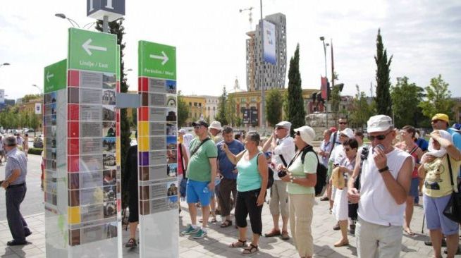 Rritet turizmi: Mbi 1 milion te huaj ne katermujorin e pare, shpenzuan 348 mln euro